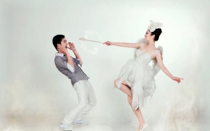 OK Wedding Gallery: Wedding Dress With Ballet Dream
